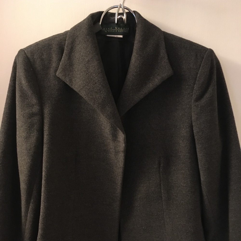 Harve Bernard short wool blazer